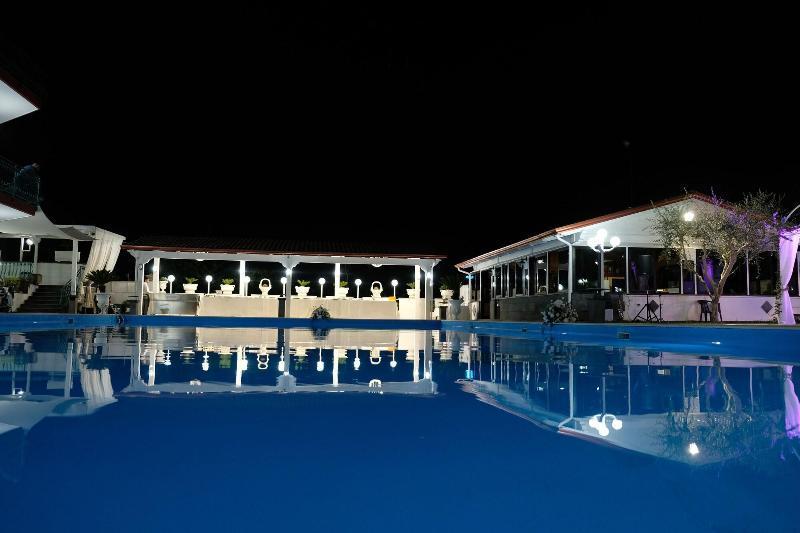 فندق Ristorante La Vela بوسكوريليه المظهر الخارجي الصورة