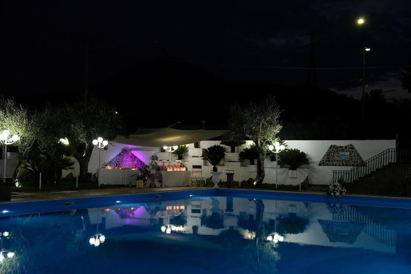 فندق Ristorante La Vela بوسكوريليه المظهر الخارجي الصورة