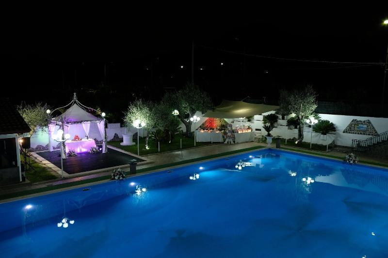 فندق Ristorante La Vela بوسكوريليه المظهر الخارجي الصورة
